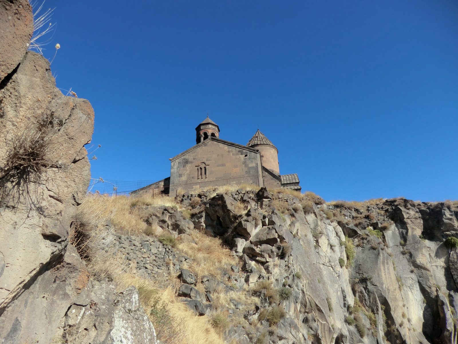 Oschakan, Saghmosavank & Hovhannavank